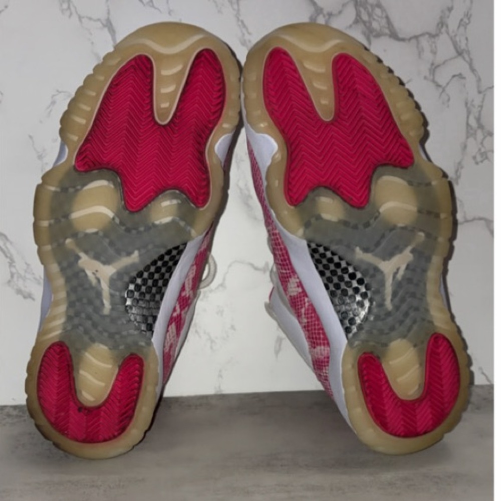 Jordan 11 Retro Low Pink Snakeskin - Picture 8 of 9